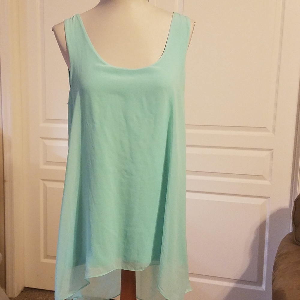 💲💲 5/$25  Cupio Sleeveless Flowy Tunic